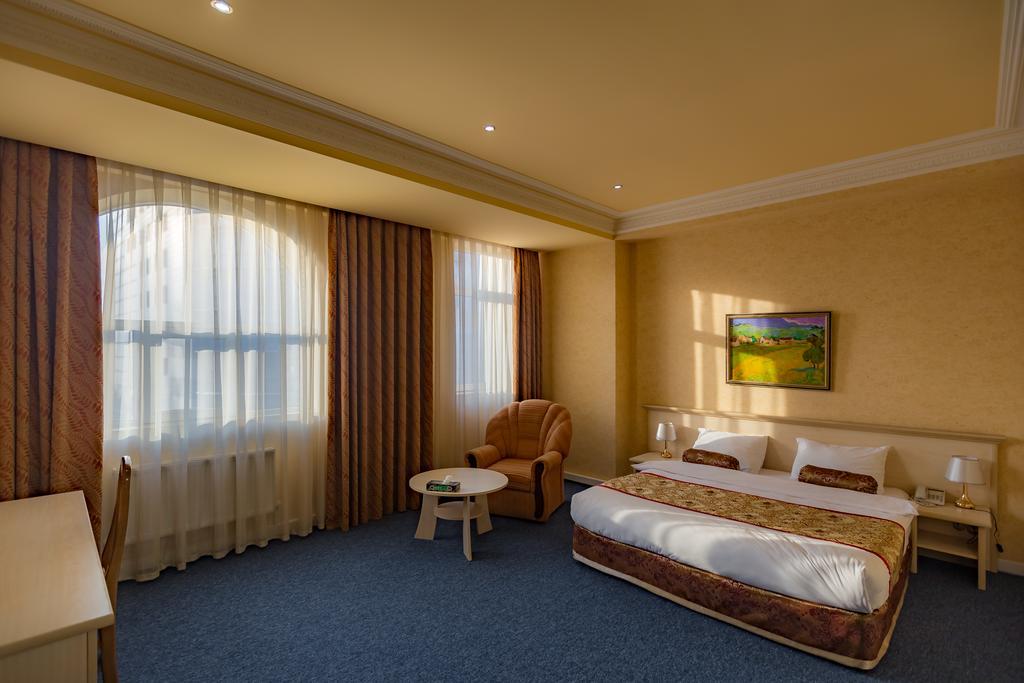 Caspian Palace Hotel Baku Zewnętrze zdjęcie